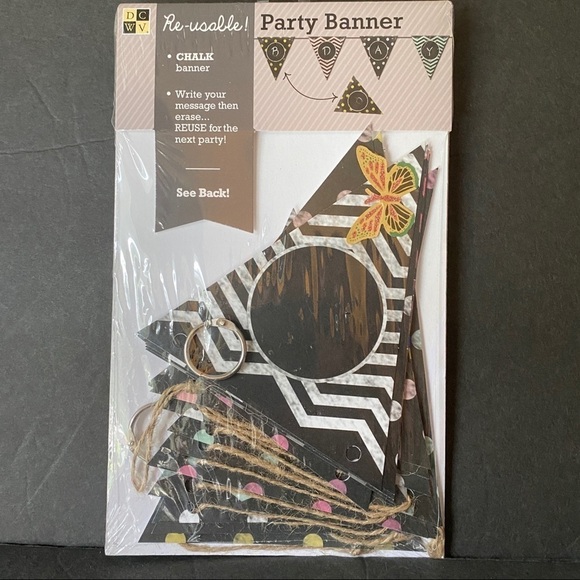 Chalk Holders, 12-Pack of Chalk, Eraser, Mini Chalkboard, Labels & Party Banner - Picture 5 of 11